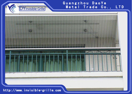 Het horizontale Onzichtbare Traliewerk van het Antistof Veilige Balkon
