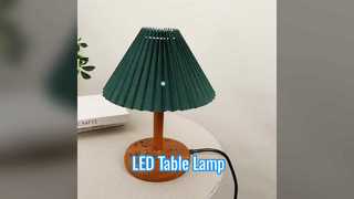 USB-C-oplaadpoort Nachtkastjelamp met houten voet en LED-lamp Dimbare lampenkap van vlasstof Modern