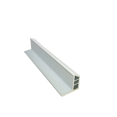 Venster aluminium spoor met 12 1 structuur en robuuste aluminium frames