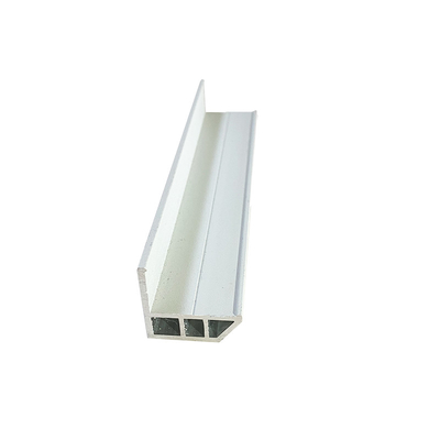 Venster aluminium spoor met 12 1 structuur en robuuste aluminium frames