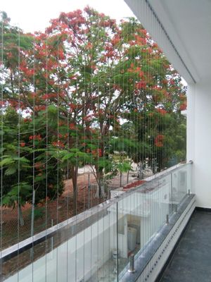 Transparante draad Aluminium spoor geschikt voor balkon Duurzaam lichtgewicht en gemakkelijk te onderhouden Aluminium spoor