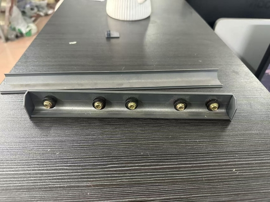 Veiligheid Onzichtbare roosters Aluminium spoor AG3/4 Grijze eindkap Onzichtbare grill accessoires