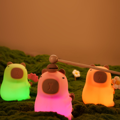 Grappig Cartoon Capybara Nachtlicht Tap Control 1200mAh Oplaadbaar Slaaplicht met 7 wisselbare kleuren