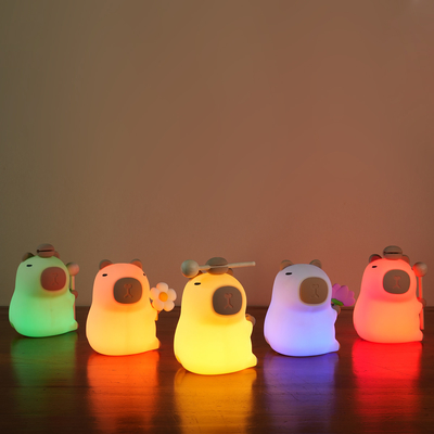 Moderne design Silicone Capybara nachtlamp Draagbare USB oplaadbare LED-lichtbron Touch Control Dierenlamp Voor slaapkamer