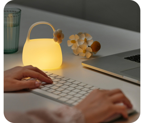 Moderne schattig draagbaar lamp Warm wit LED tafellamp voor slaapkamer USB oplaadbaar siliconen materiaal