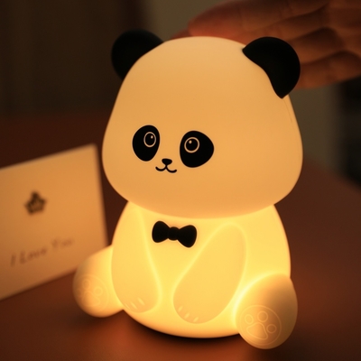 Gentleman Panda Night Light Kneading en stressverlichting Office Ornament Bedhead Companion Sleep LED Desk Lamp