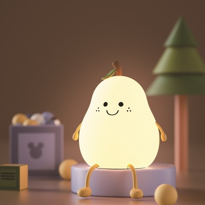 Hoogwaardig oplaadbaar RGB draadloos LED nachtlicht Dimmable tafellamp voor baby / kinderen Lief siliconen ontwerp