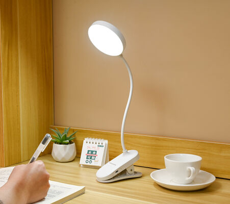 LED Plug Klein Draagbaar Licht USB Intelligente 800mA Tafellamp Anti-glare Flexible slang Leerlicht voor slaapkamer