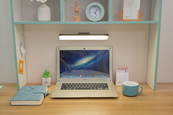 Tot 8 uur gebruiksduur Oplaadbare Magnetische Lamp 5V 1A Nominale Spanning Geschikt Voor Industriële En Commerciële Verlichting