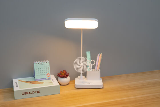Oplaadbare bureaulamp geschikt voor studeerkamer slaapkamer met energiebesparing en lange batterijduur