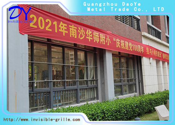 Onzichtbare veiligheidsgrill onzichtbare veiligheidsbarrière ontworpen om kinderen en huisdieren effectief te beschermen en tegelijkertijd de esthetische integriteit te behouden