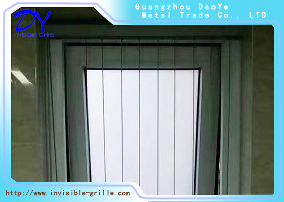 Duurzame onzichtbare veiligheidsgrill 6 m lang aluminium frame