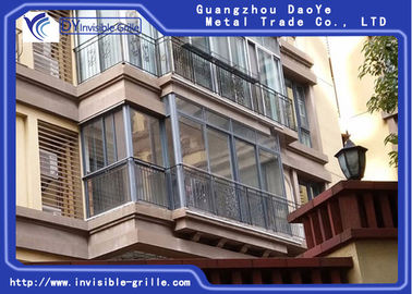Gemakkelijke Brandtrap Onzichtbare Grills voor Balkon die een Transparant Goed Weergeven handhaven